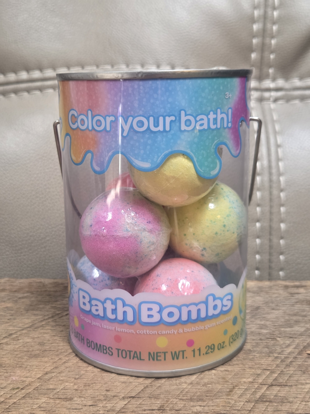 Sealed Crayola Color Your Bath Bomb Bucket ~ 8 Scented Bath Bombs ~ Bin 1B